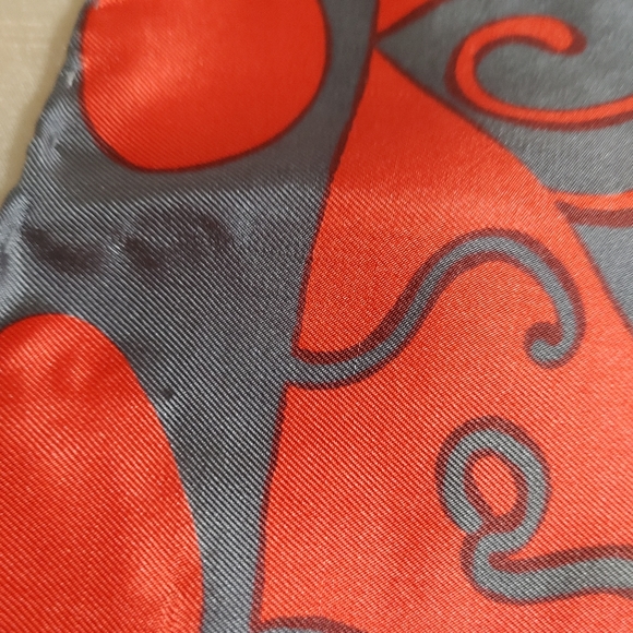 Vintage Symphony Scarf Red and Grey - Picture 6 of 6